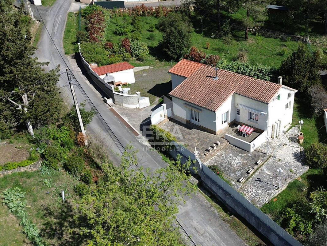 Maison à MONTAZELS