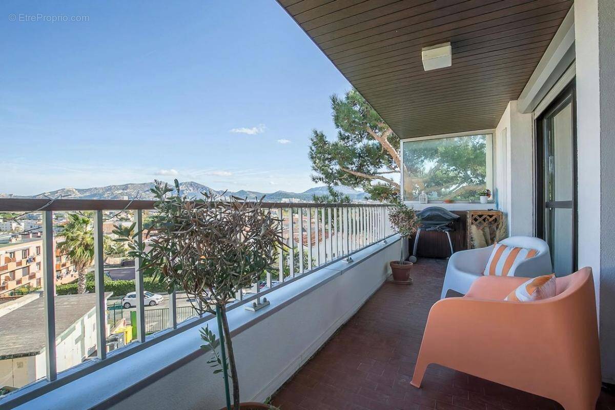 Appartement à MARSEILLE-8E