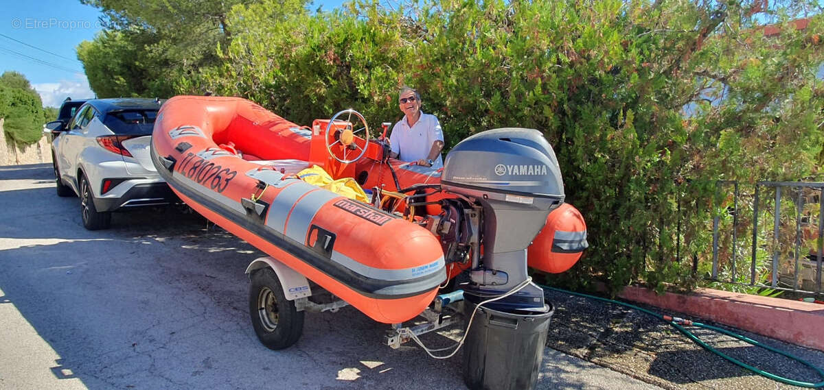 Parking à SAINT-MANDRIER-SUR-MER