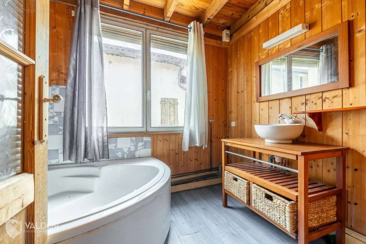 Appartement à CORCELLES-EN-BEAUJOLAIS