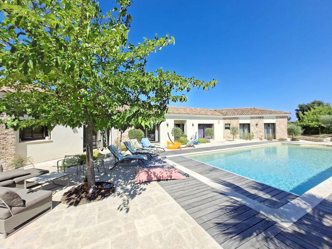 Villa haut de gamme de plain pied - photo 2