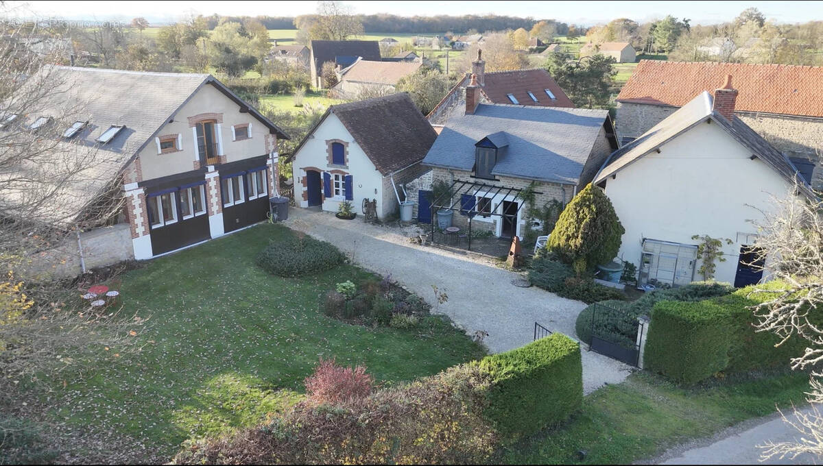 Maison à TINTURY