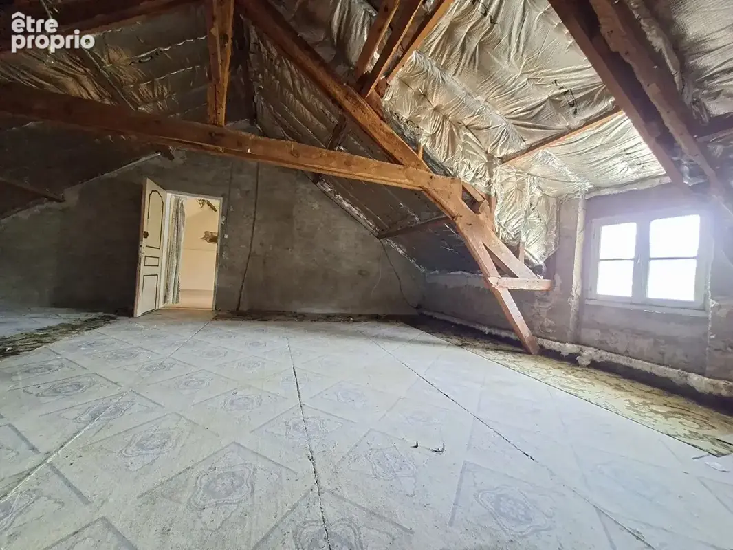Maison en pierre + grange -Terrain env. 1 390m² -Beau potentiel - Saint-André-des-Eaux - photo 9