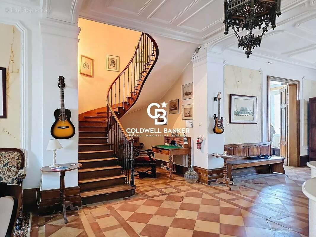 Maison à MORTAGNE-SUR-GIRONDE