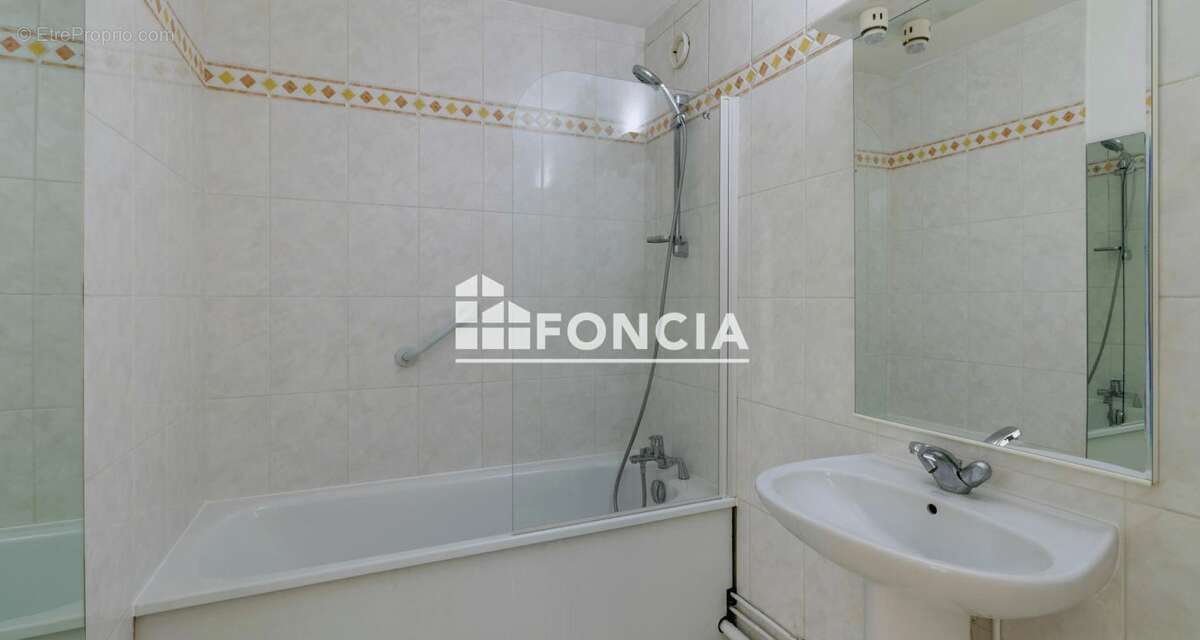 Appartement à VERSAILLES