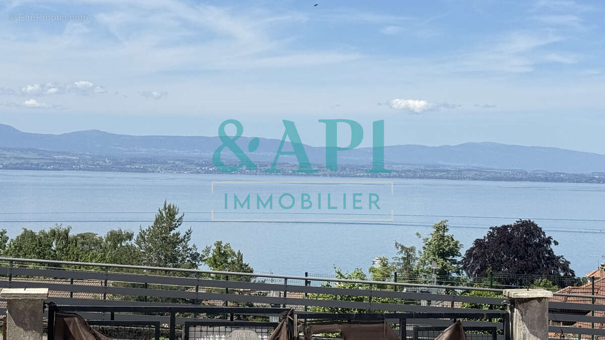 Appartement à EVIAN-LES-BAINS