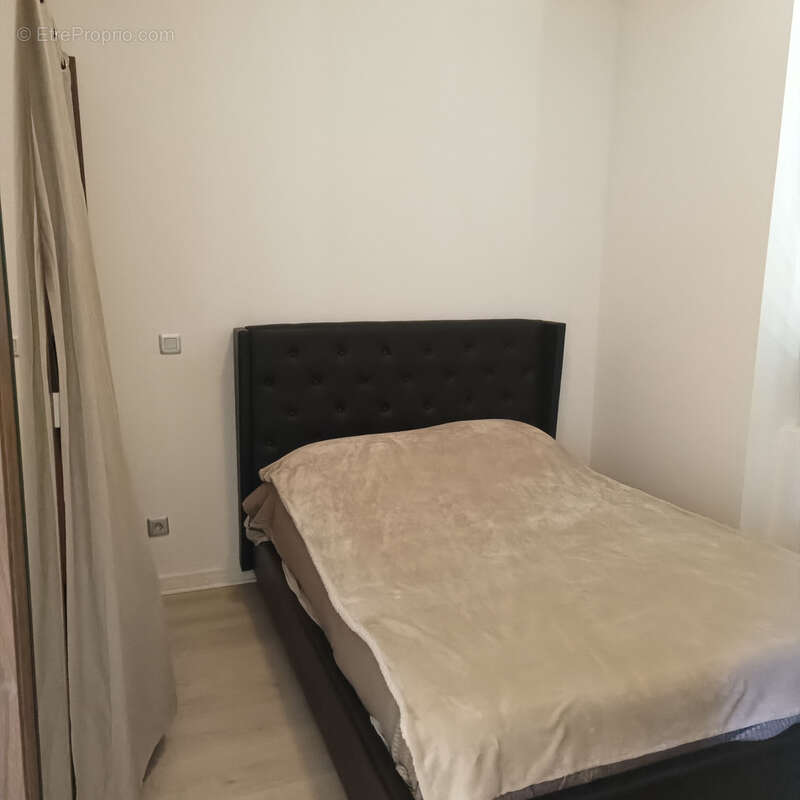 Maison à LE PEAGE-DE-ROUSSILLON