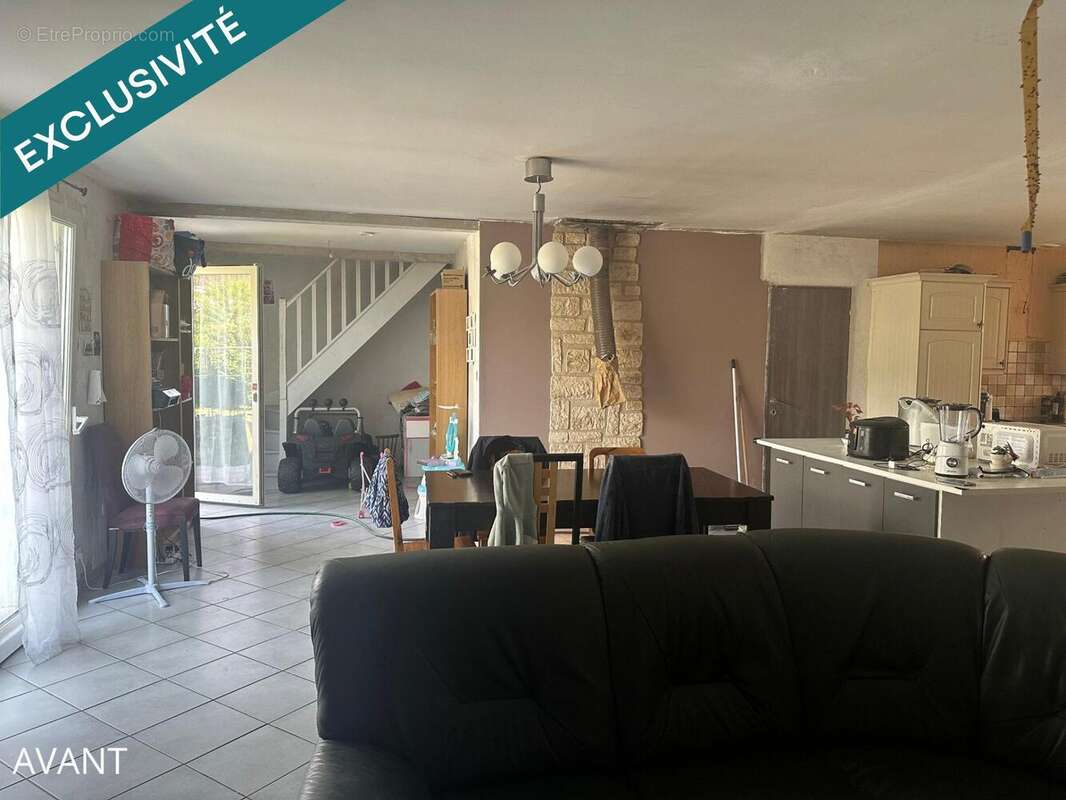 Maison 106 m² à Izeure  - photo 2