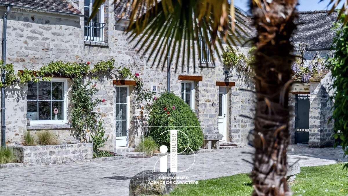 Maison à ARBONNE-LA-FORET