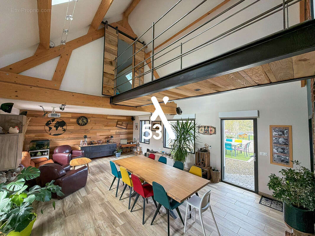 Maison à ACQUIN-WESTBECOURT