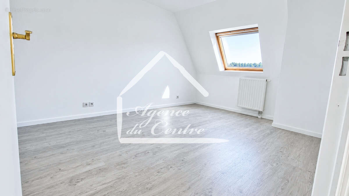 Duplex en dernier etage centre ville - photo 10