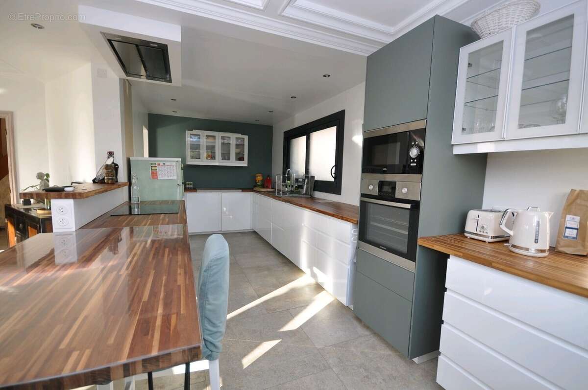 Maison à BRUYERES-LE-CHATEL