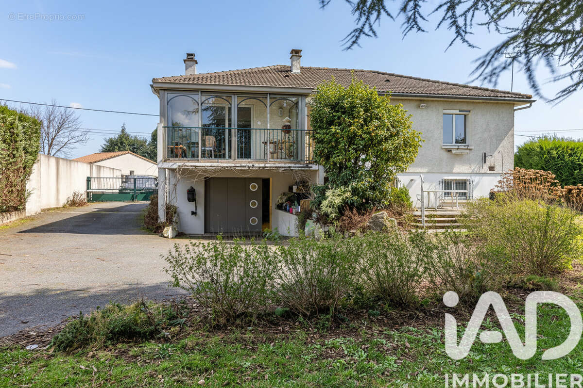 Photo 2 - Maison à LA GENETOUZE