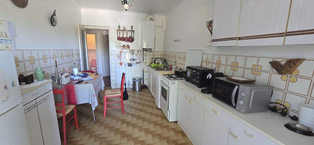 RARE: Appartement avec  jardin, parking et cave - photo 4