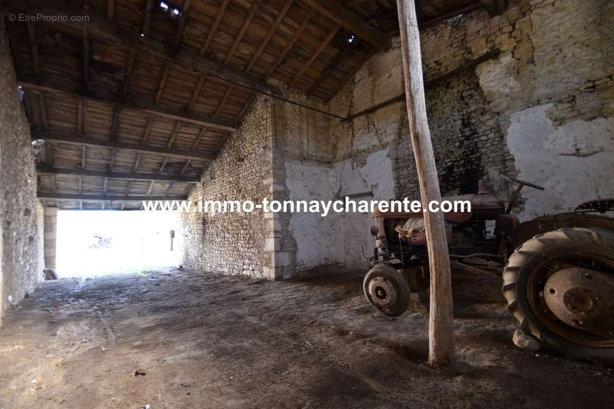 Maison à MORAGNE