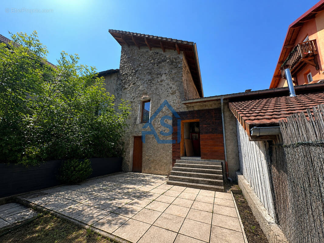 Maison à LA BATIE-NEUVE
