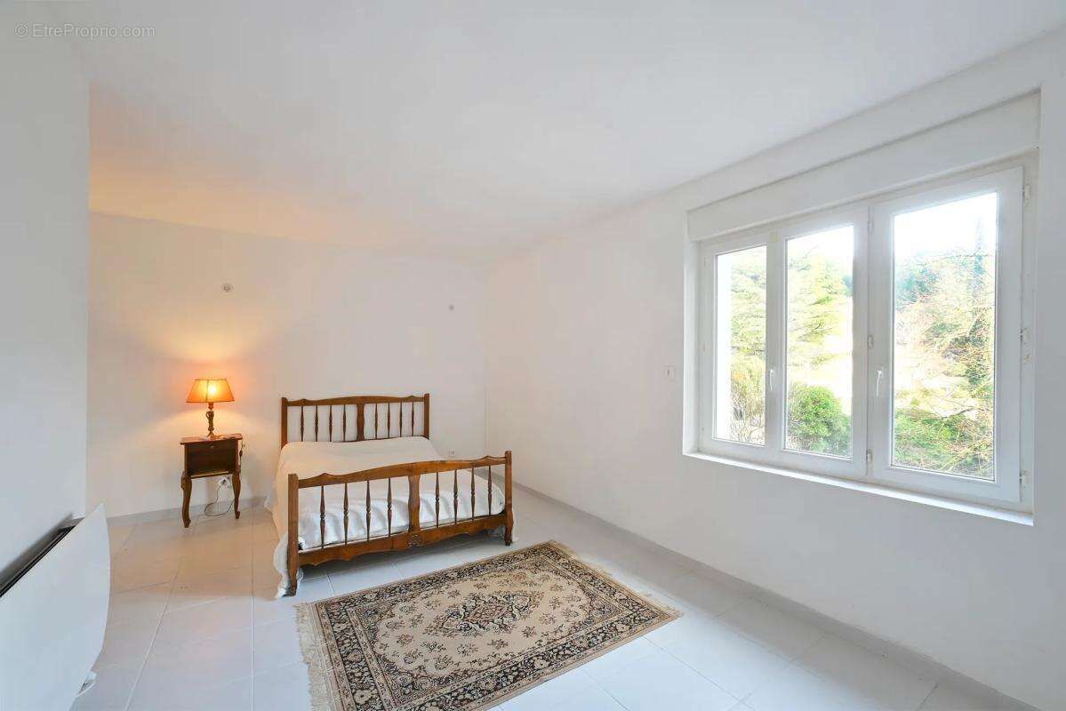 Maison à LES SALLES-DU-GARDON