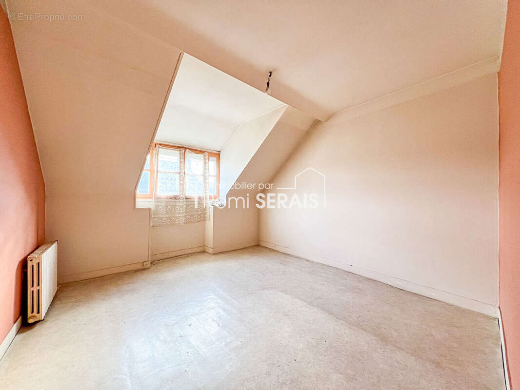 Maison à CONDE-SUR-NOIREAU