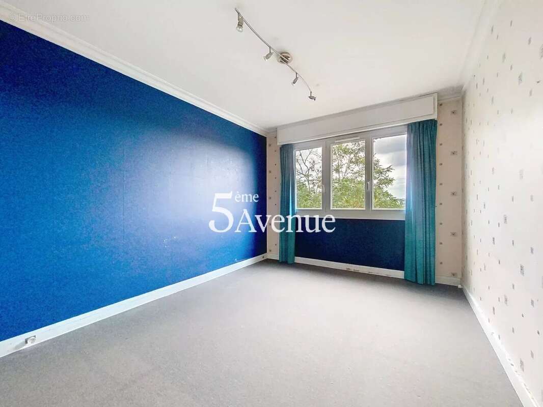 Appartement à SAINT-MAUR-DES-FOSSES