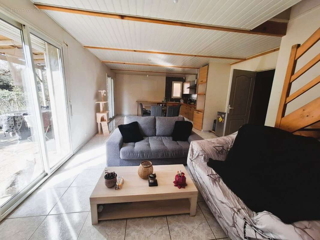 Maison à LAROQUE-DES-ALBERES