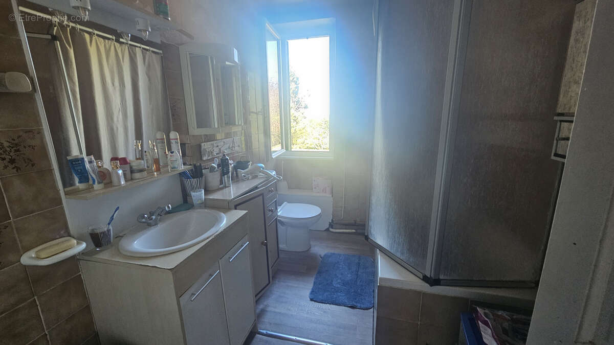 Commerce à CHAMPSAC