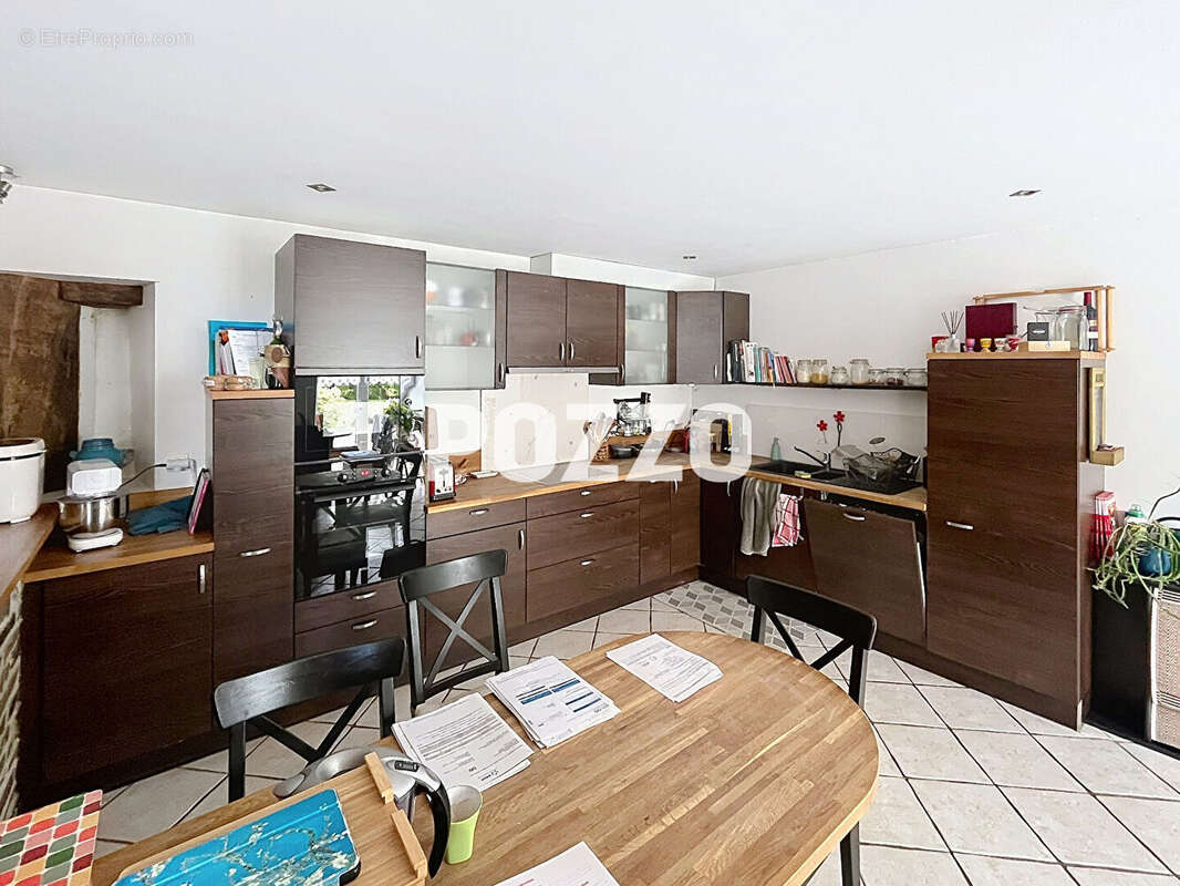 A VENDRE à Grandparigny - Maison 6 pièce(s) 196 m² - photo 8