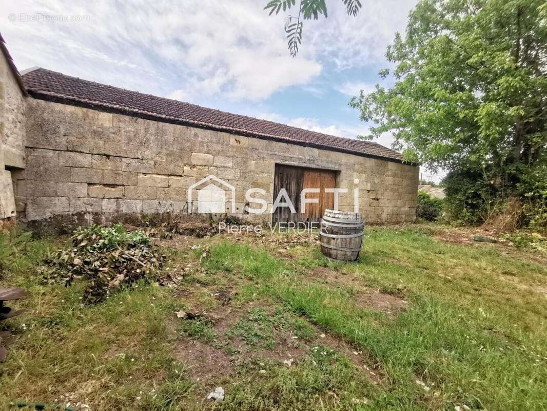 Photo 3 - Maison à PRIGNAC-ET-MARCAMPS