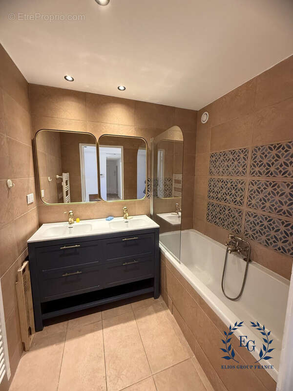 Appartement à MARSEILLE-7E