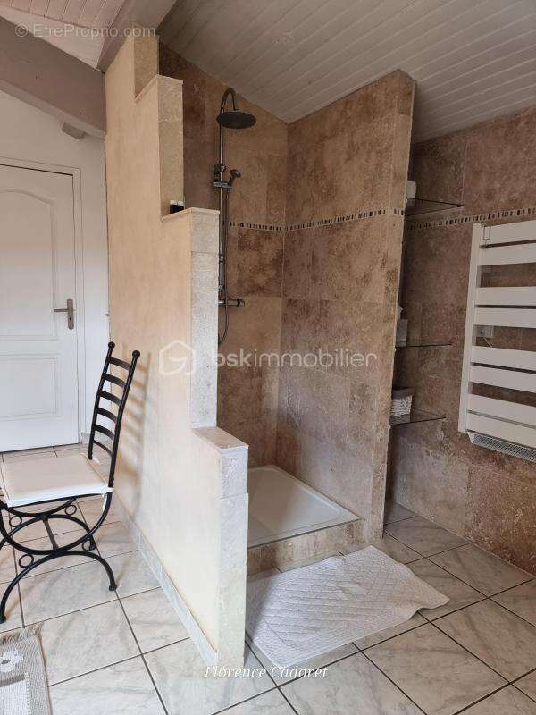 Maison à SAINT-QUENTIN-LA-POTERIE