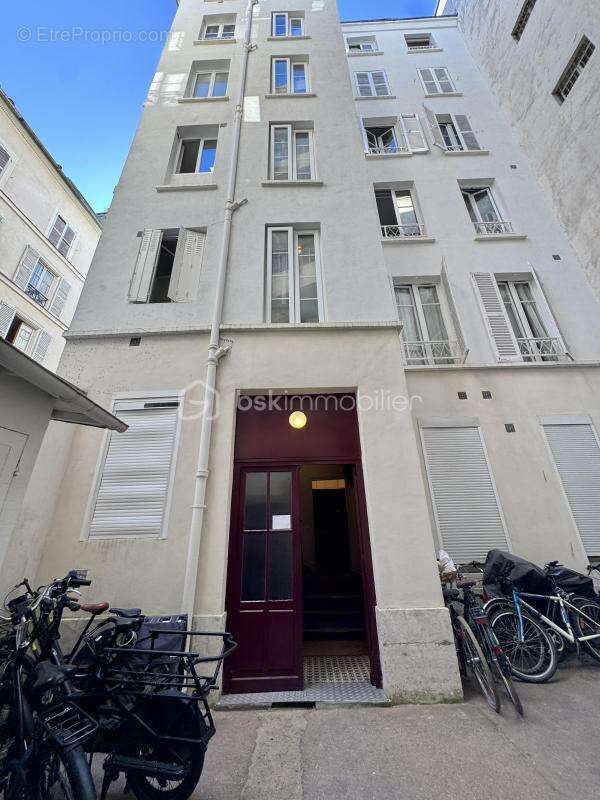 Appartement à PARIS-9E
