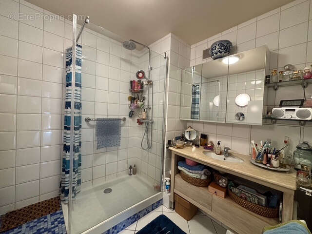 À vendre   Spacieux F4 avec balcon, cave et garage   Montmorency (Avenue de la Division Leclerc) - photo 8