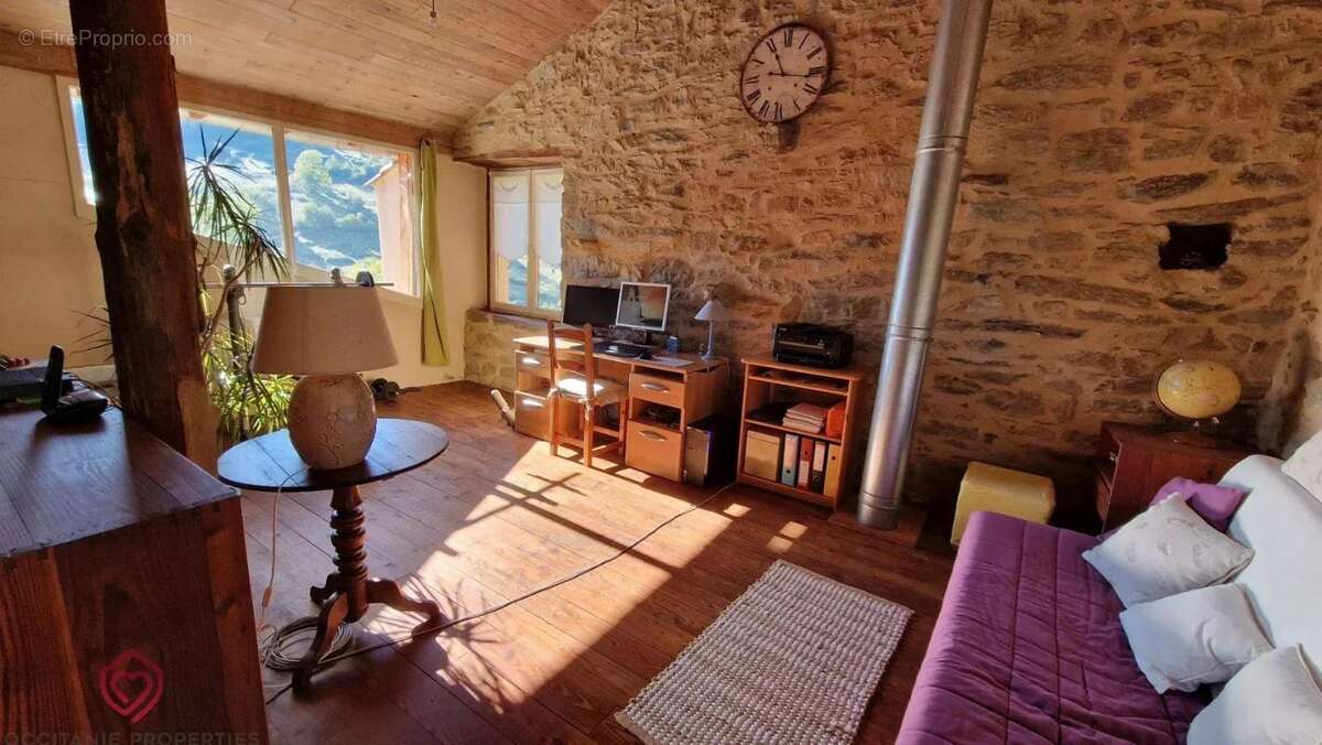 Maison à ESPLAS-DE-SEROU