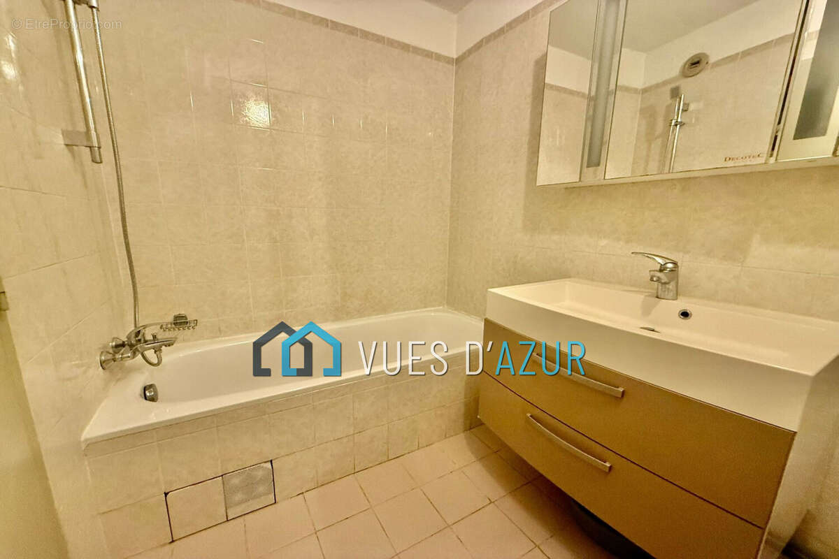 Appartement à LE CANNET