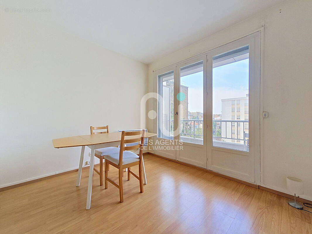 Appartement à ASNIERES-SUR-SEINE