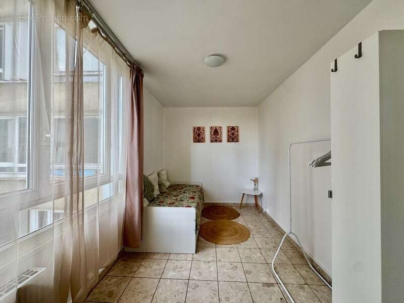 Appartement à AUBERVILLIERS