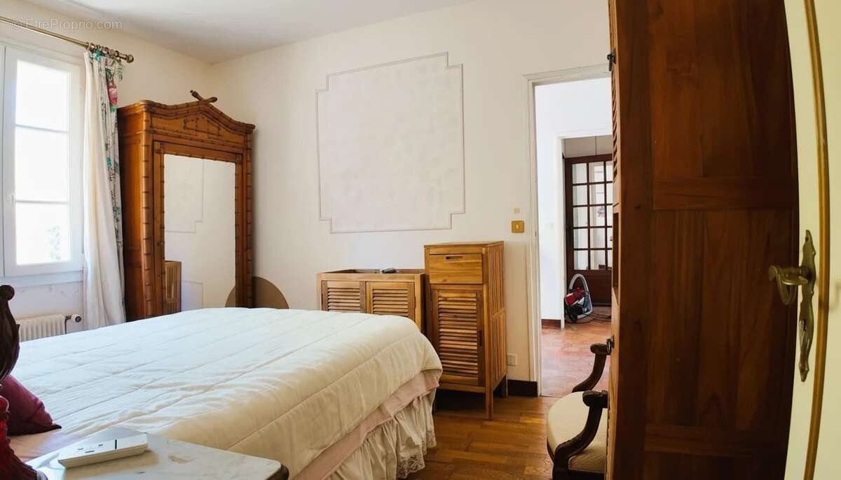 Maison à CLAIREFONTAINE-EN-YVELINES