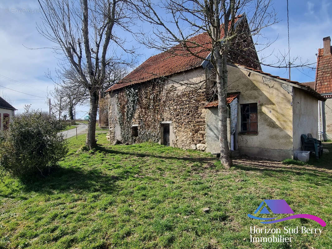 Maison à GENOUILLAC