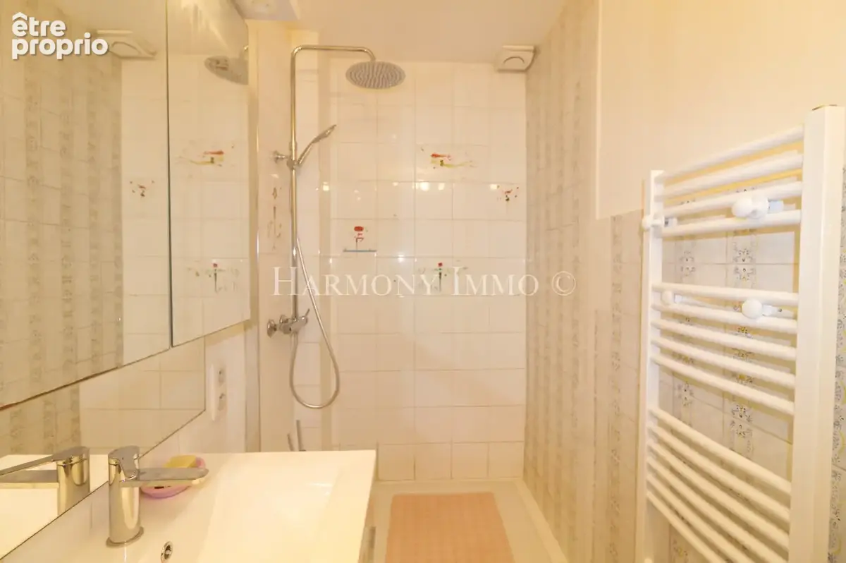 Appartement refait à neuf dans maison de caractère en Corse du Sud - photo 7