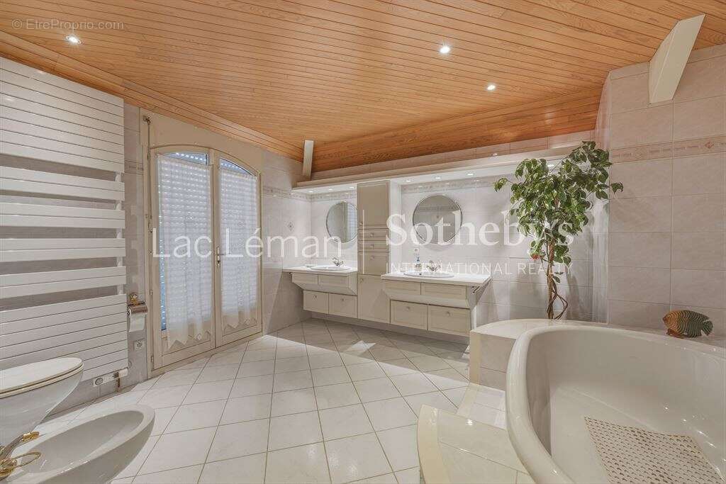 Maison à NERNIER