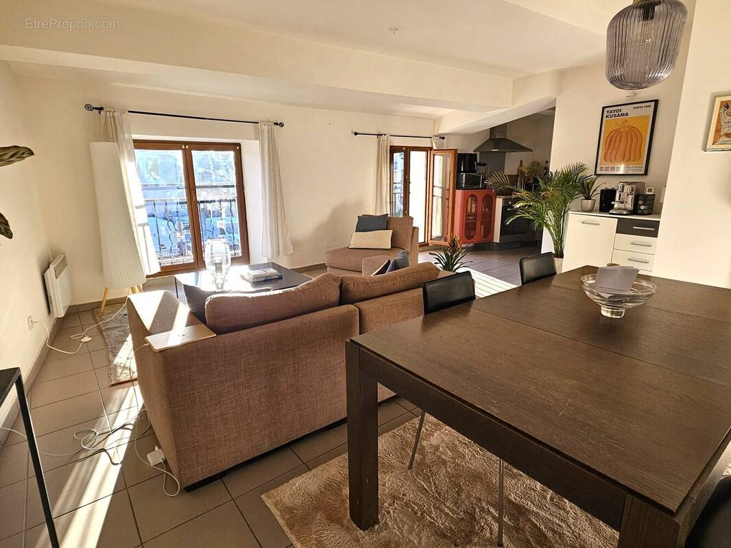 Appartement à ROUJAN