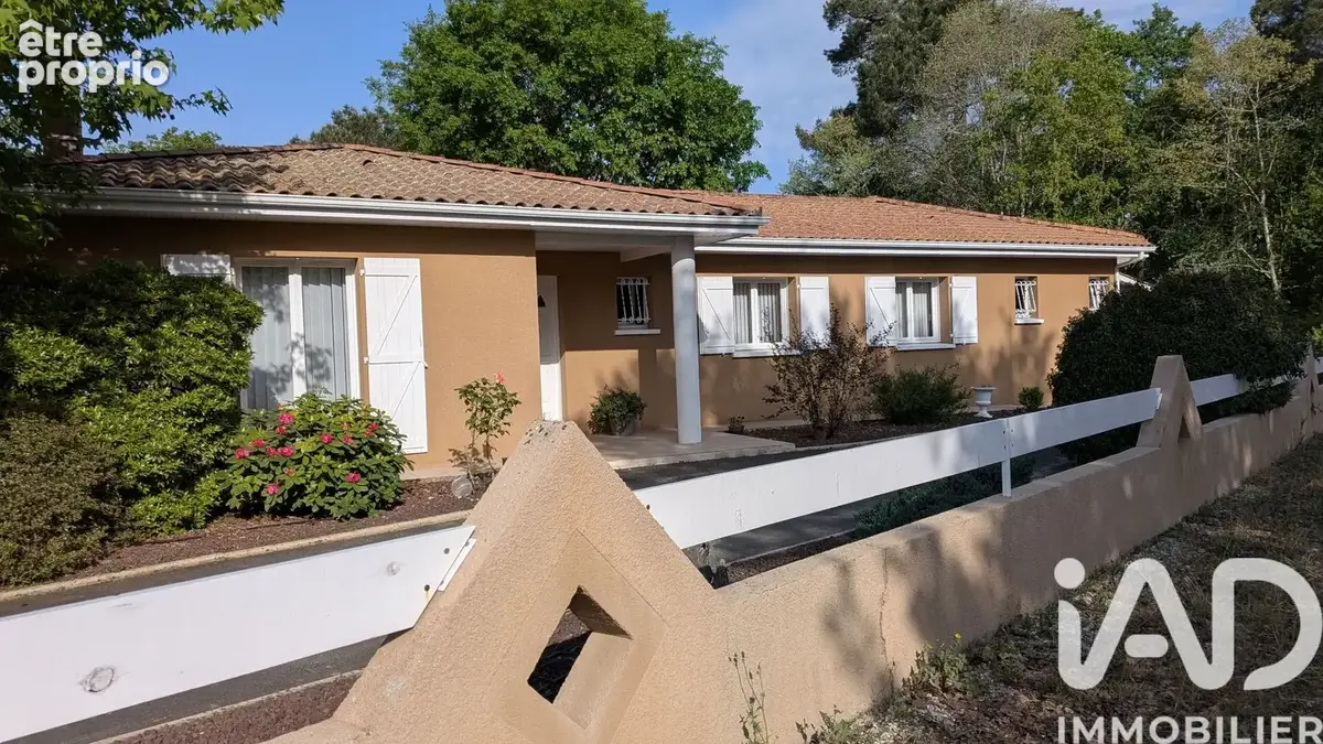 Photo 1 - Maison à SAINT-JEAN-D'ILLAC