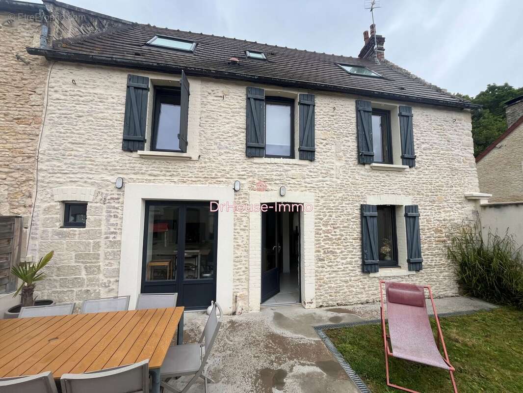 Maison à BIEVILLE-BEUVILLE