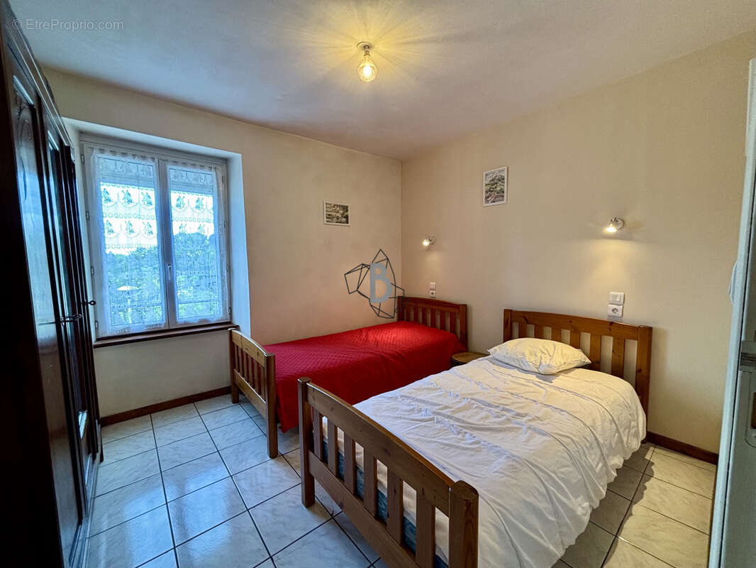 Ensemble immobilier T5 - 98 m2 - CARMAUX - photo 4