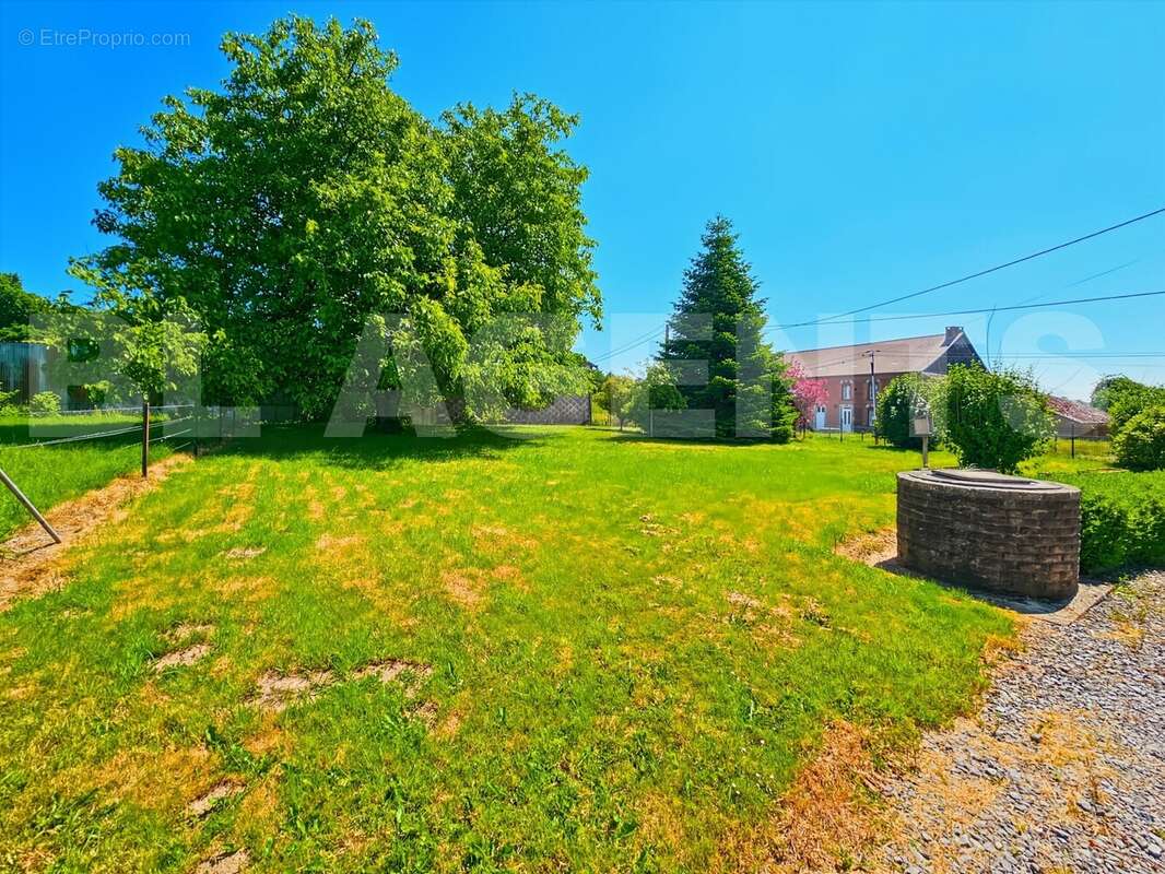 Photo 28(2) - Maison à TAILLETTE