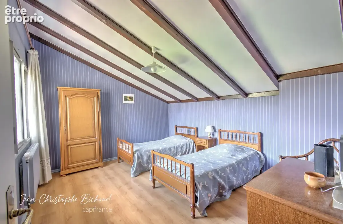 Maison familiale de 169 m² – 5 chambres – Terrain de 910 m² – Chaponost - photo 12