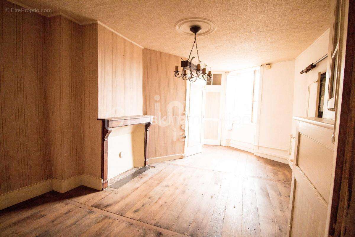 Maison à BOURGANEUF