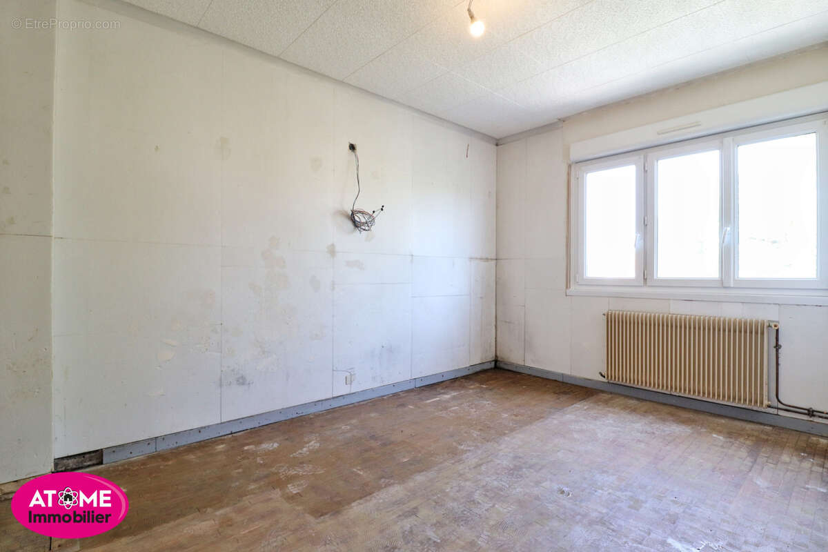 Maison à SAINTE-MARIE-AUX-CHENES