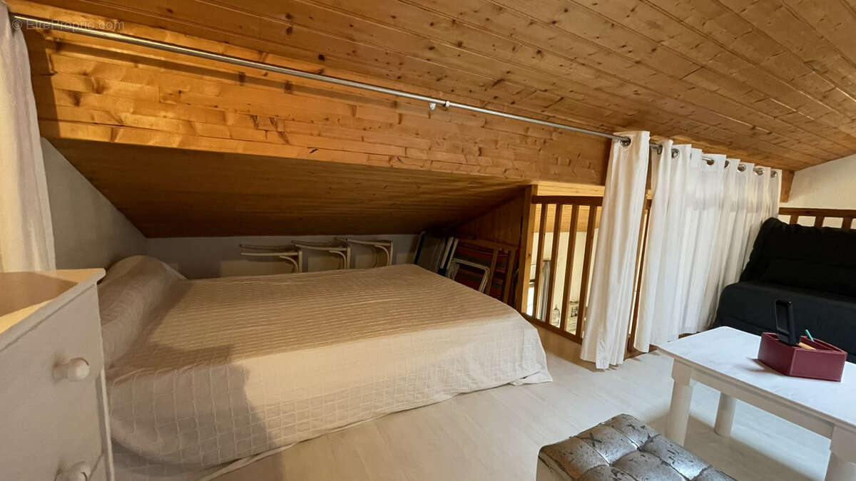 Appartement à VAUX-SUR-MER