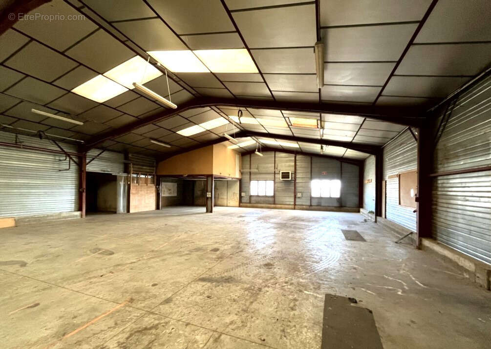 Commerce à CHAVEYRIAT