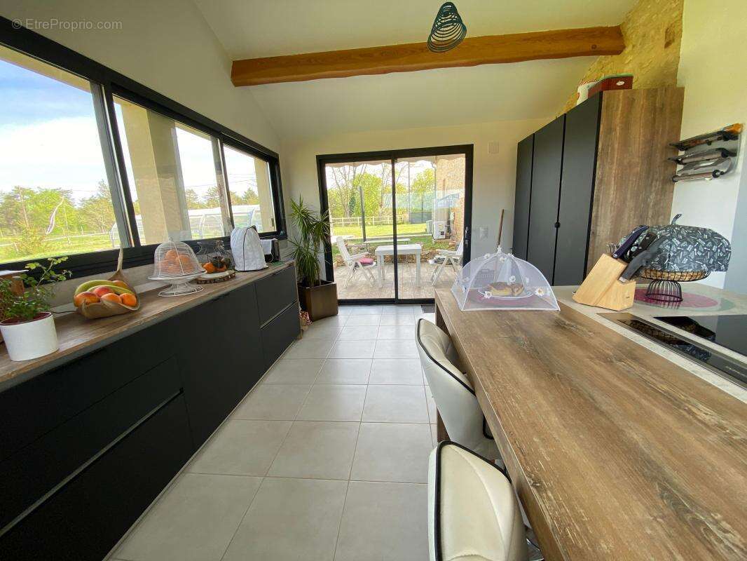 Maison à SAINTE-ALVERE